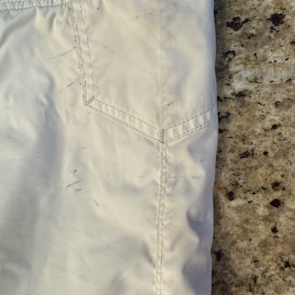 Kids Spyder snow Pants-youth size 12 measurements in photos, small wear mark - Picture 8 of 8